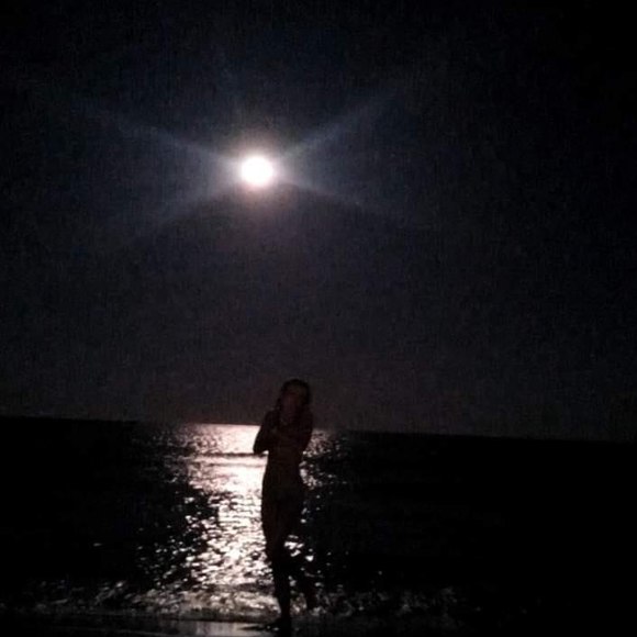 Meet your Posher, Neva - Picture 1 of 1